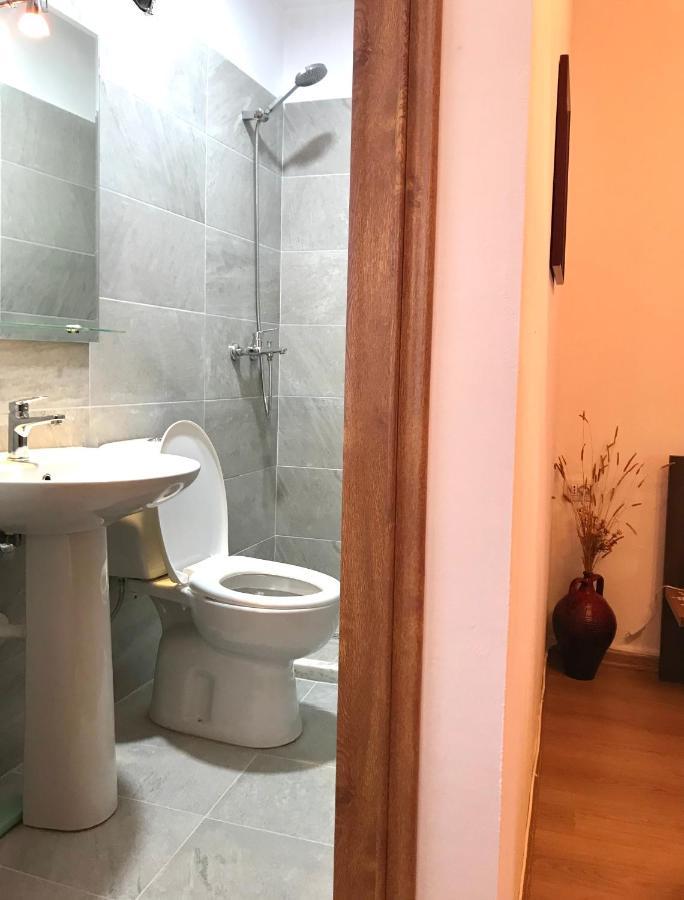 Gjirokastër Grandpa'S Home מראה חיצוני תמונה
