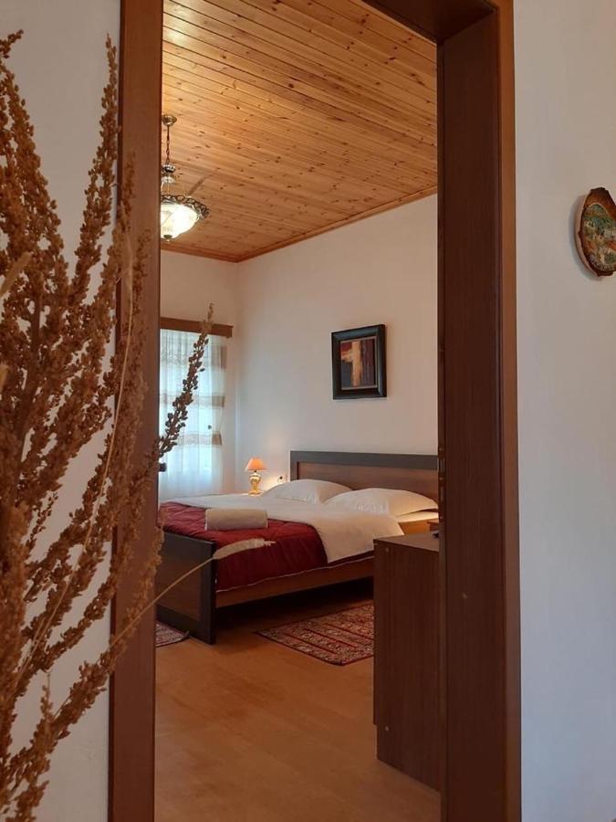 Gjirokastër Grandpa'S Home מראה חיצוני תמונה